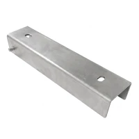 Perfil en C conector soporte para zócalo 250x55 galvanizado