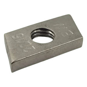 Inserto roscado M8 tipo 28/15 de acero inoxidable A2 para perfiles PV