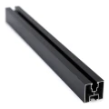 Perfil de montaje PV de aluminio 40×40 mm anodizado en negro – riel de 625 cm para tornillos M10 PV-01-02-AN (1)