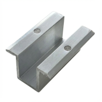 Grapa intermedia H25 L50 - sin tratar con pin de puesta a tierra